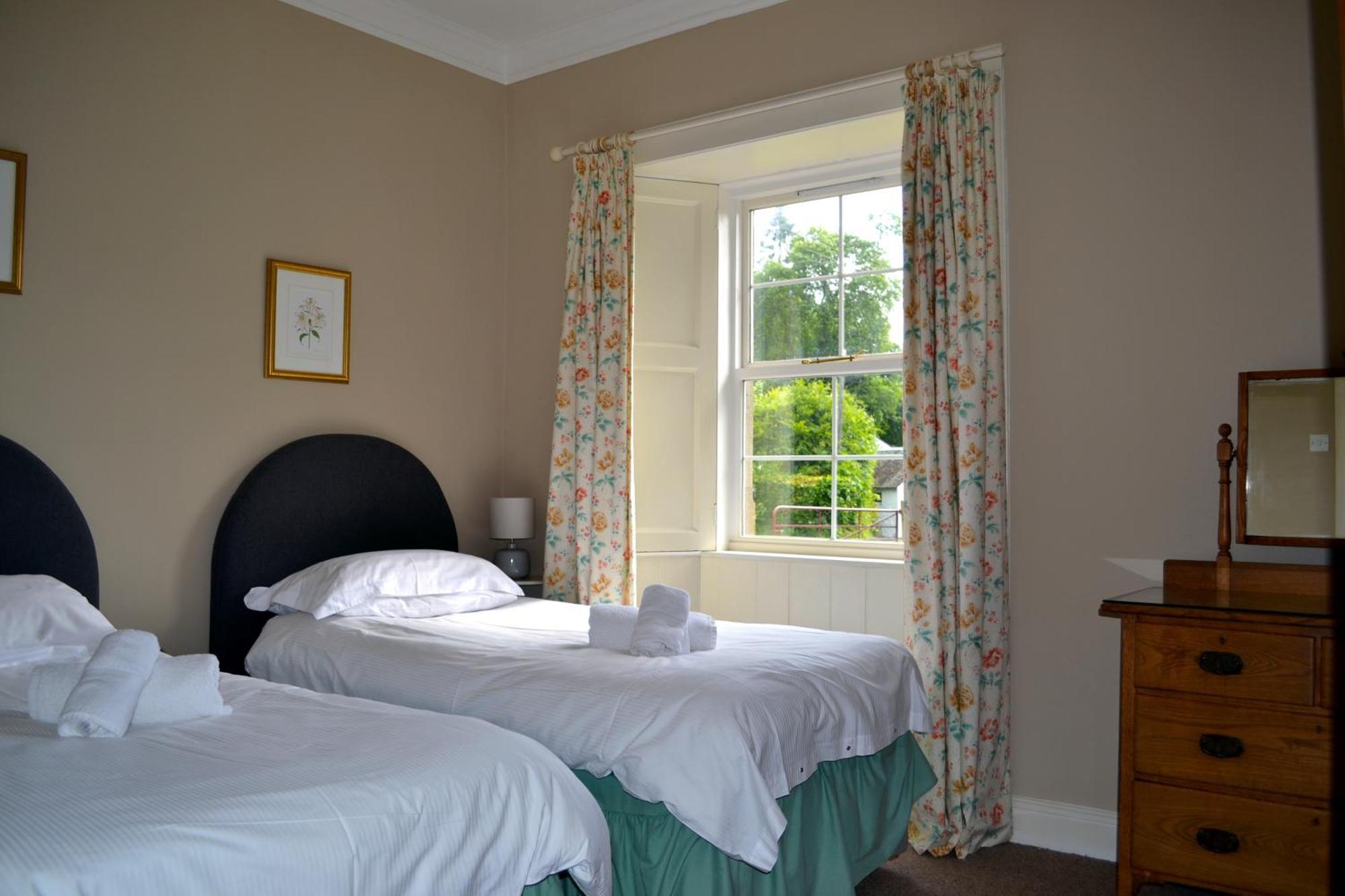 Cardross Holiday Cottages Arnprior 外观 照片