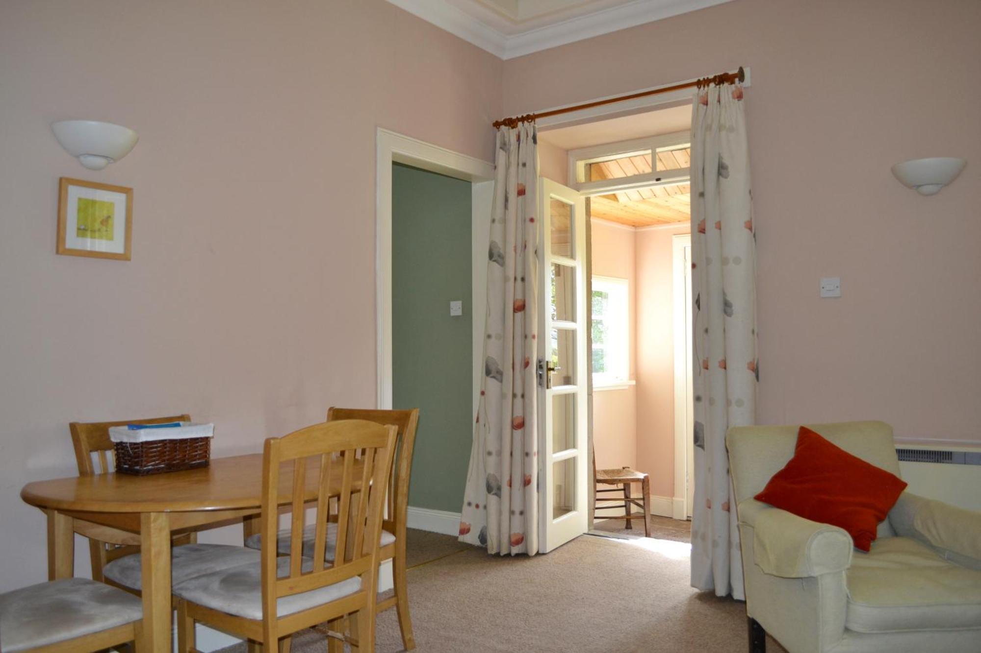 Cardross Holiday Cottages Arnprior 外观 照片