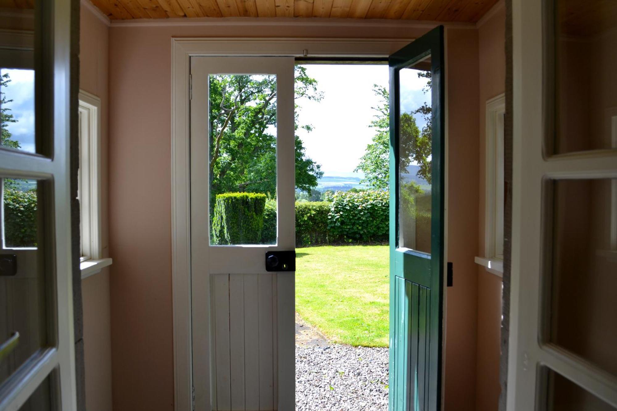 Cardross Holiday Cottages Arnprior 外观 照片