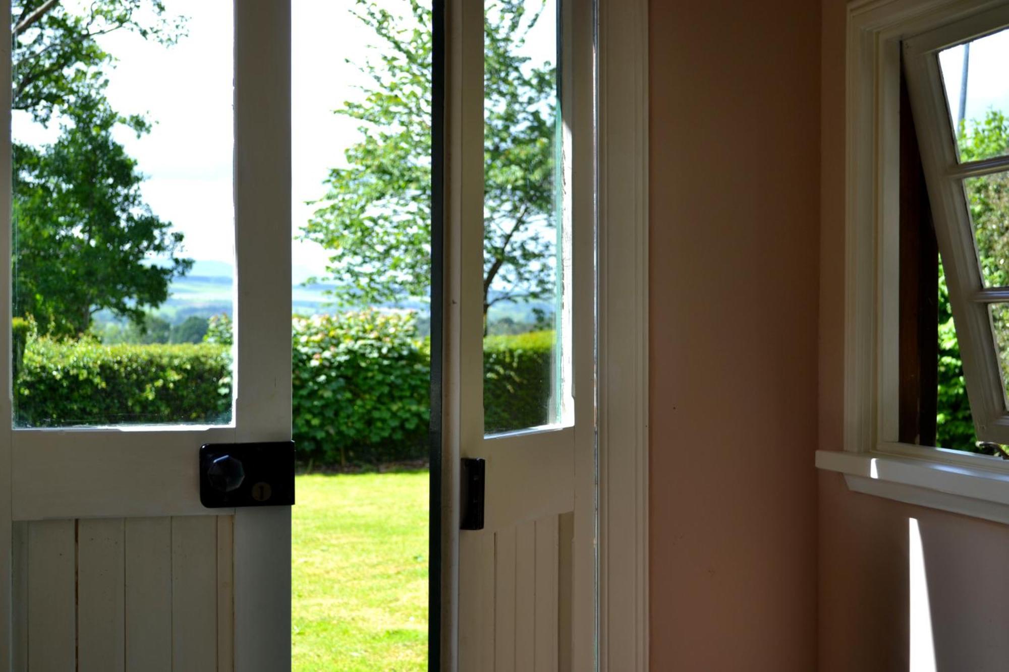 Cardross Holiday Cottages Arnprior 外观 照片